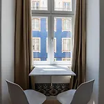 Guest house Lisbon Studios 3*