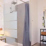 Guest house Lisbon Studios 3*