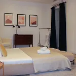Lisbon Studios Guest house 3*