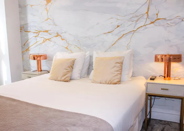Lisbon Studios 3*