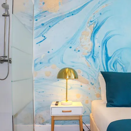 Lisbon Studios بيت ضيافة 3*