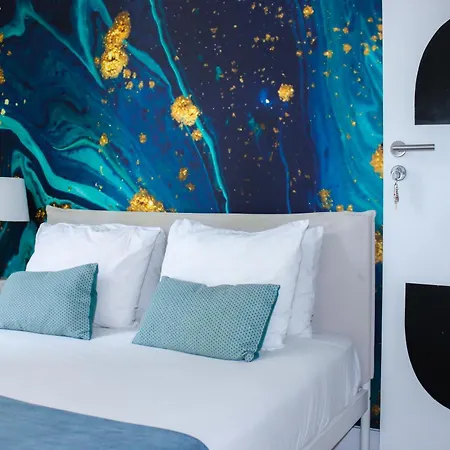 Lisbon Studios 3*